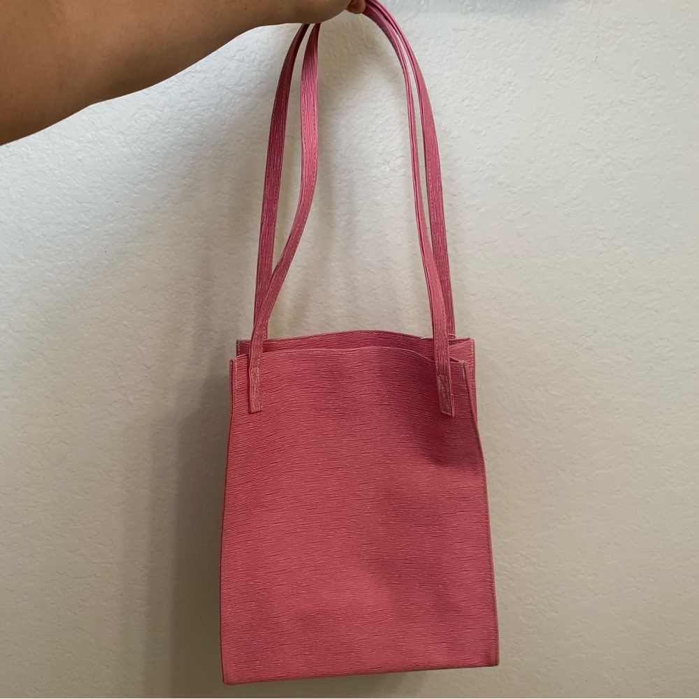 Pink tote
